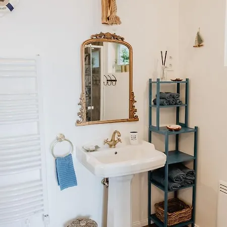 Cukormadar Vendeghaz Villa